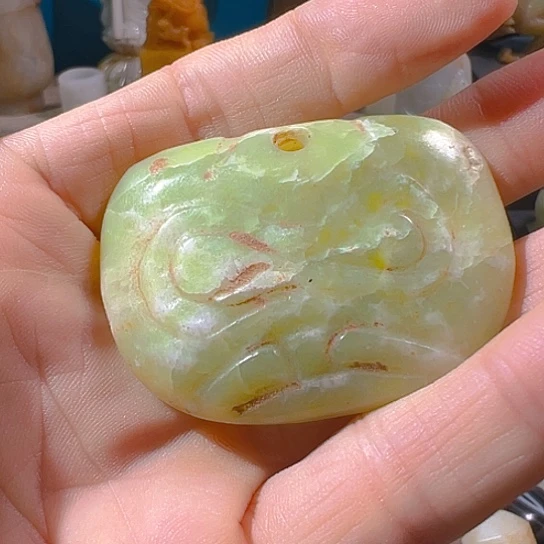 奔***牛未镶嵌和田玉（糖玉）挂件