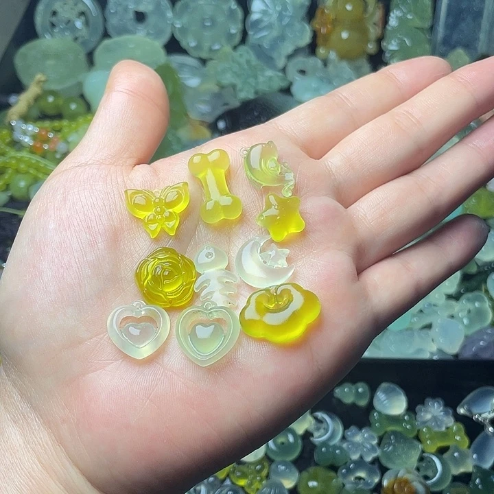 蛇纹石玉合金颈饰小件无售后