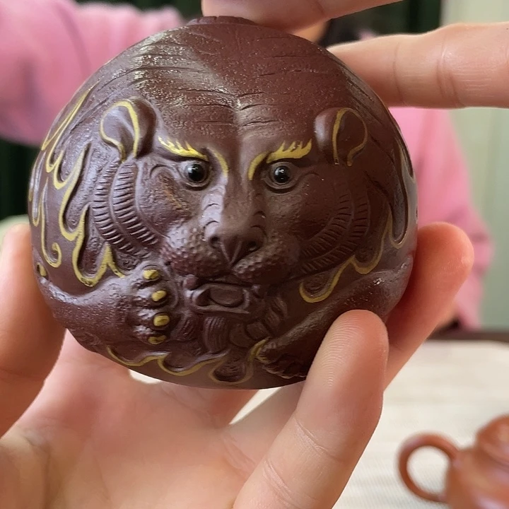 传***奇紫砂茶宠主人杯描金