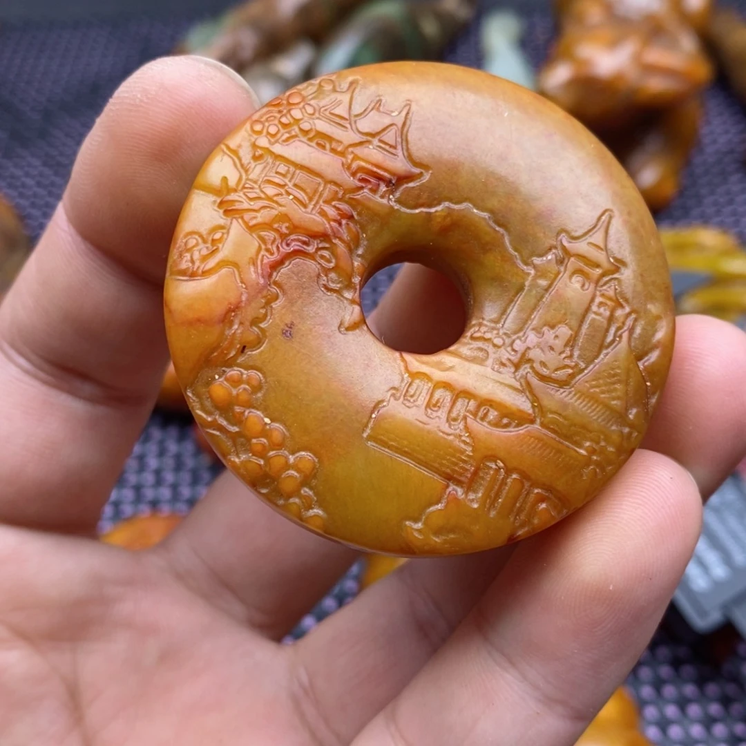 蛇纹石玉颈饰未镶嵌