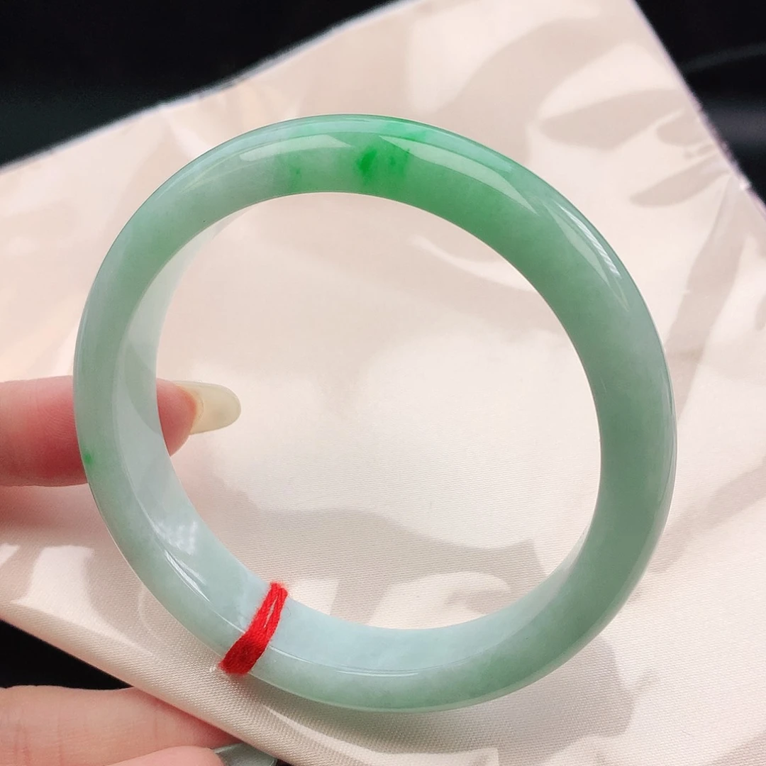 翡翠手镯未镶嵌61圈口882532