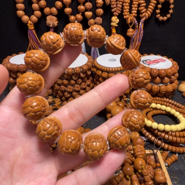 手串桃核富甲手串