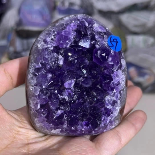 未镶嵌水晶大型摆件（非配饰）