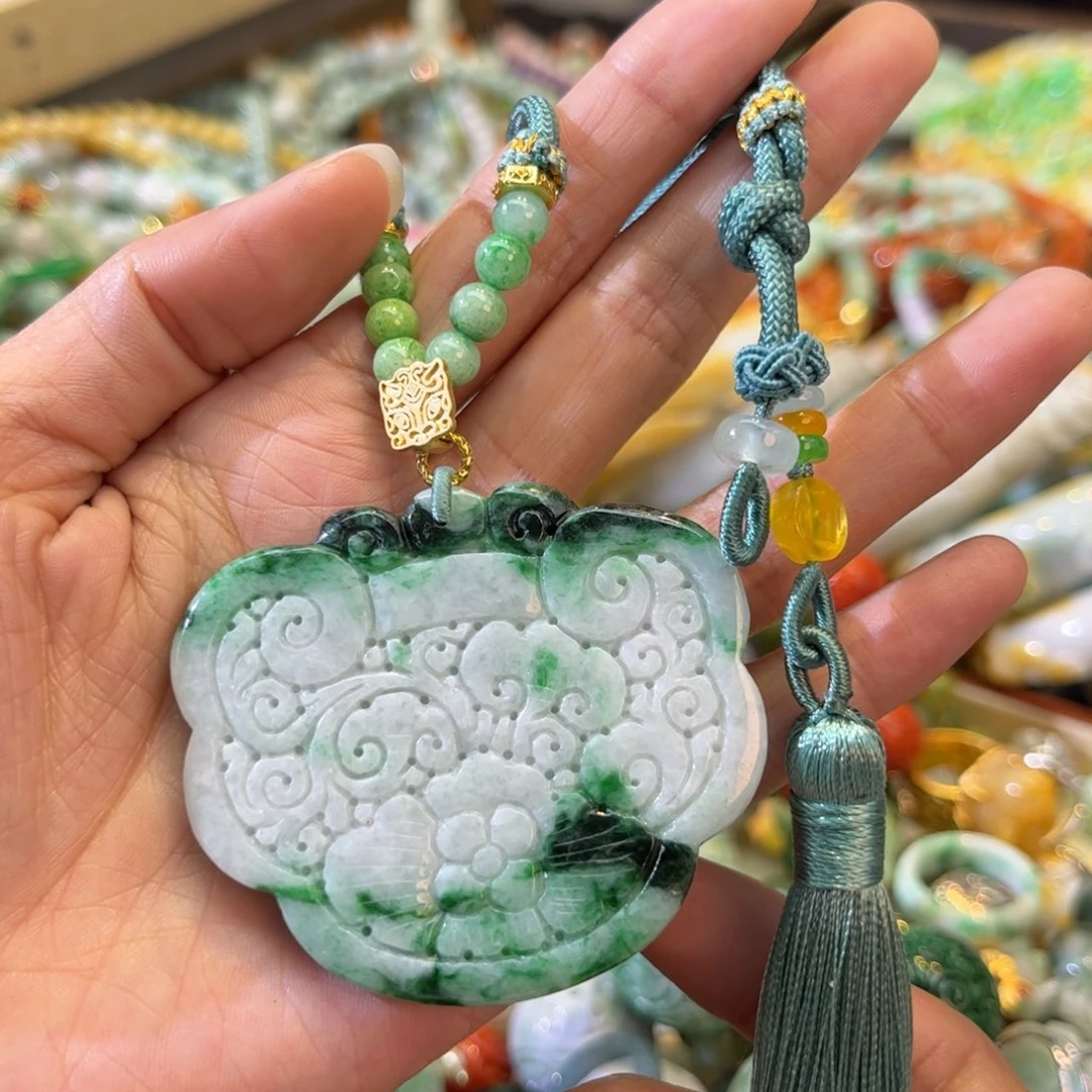 翡翠颈饰未镶嵌待编款