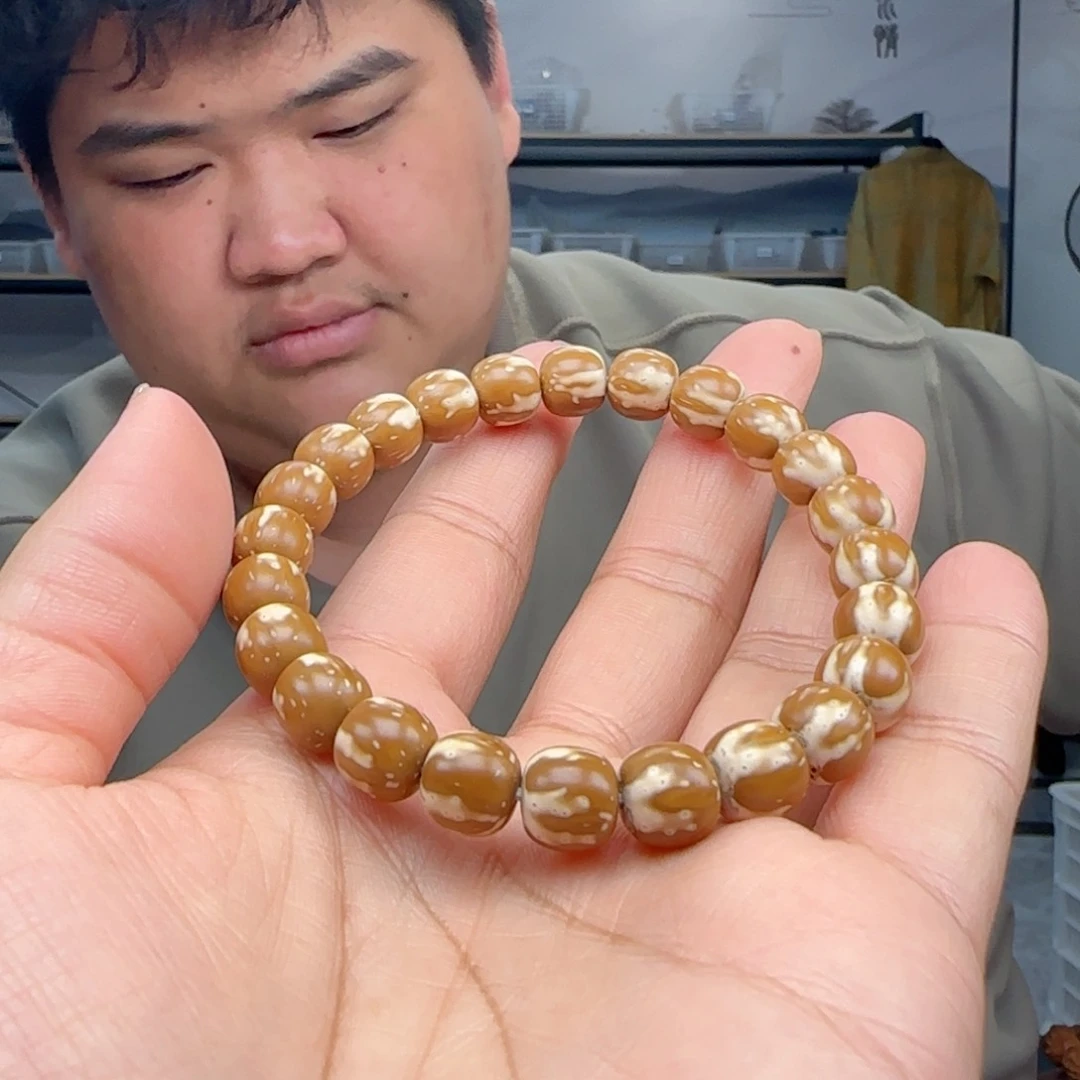 文玩核桃把件比*逗老型