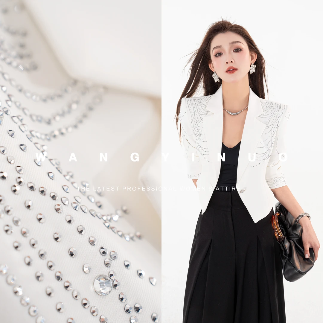 MD进进原创【自有光华】2025早春款小众设计百搭显瘦短款修身外套