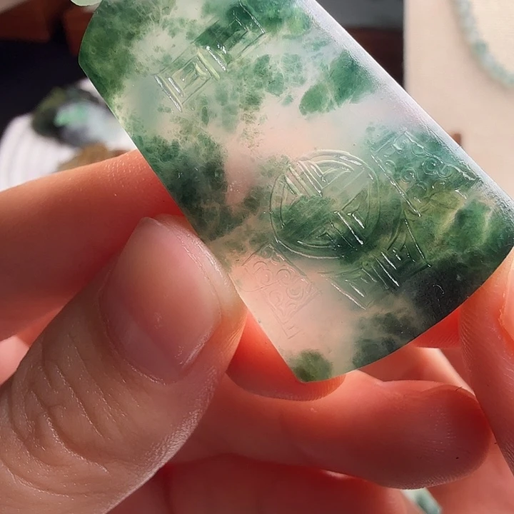 定制翡翠未镶嵌包工