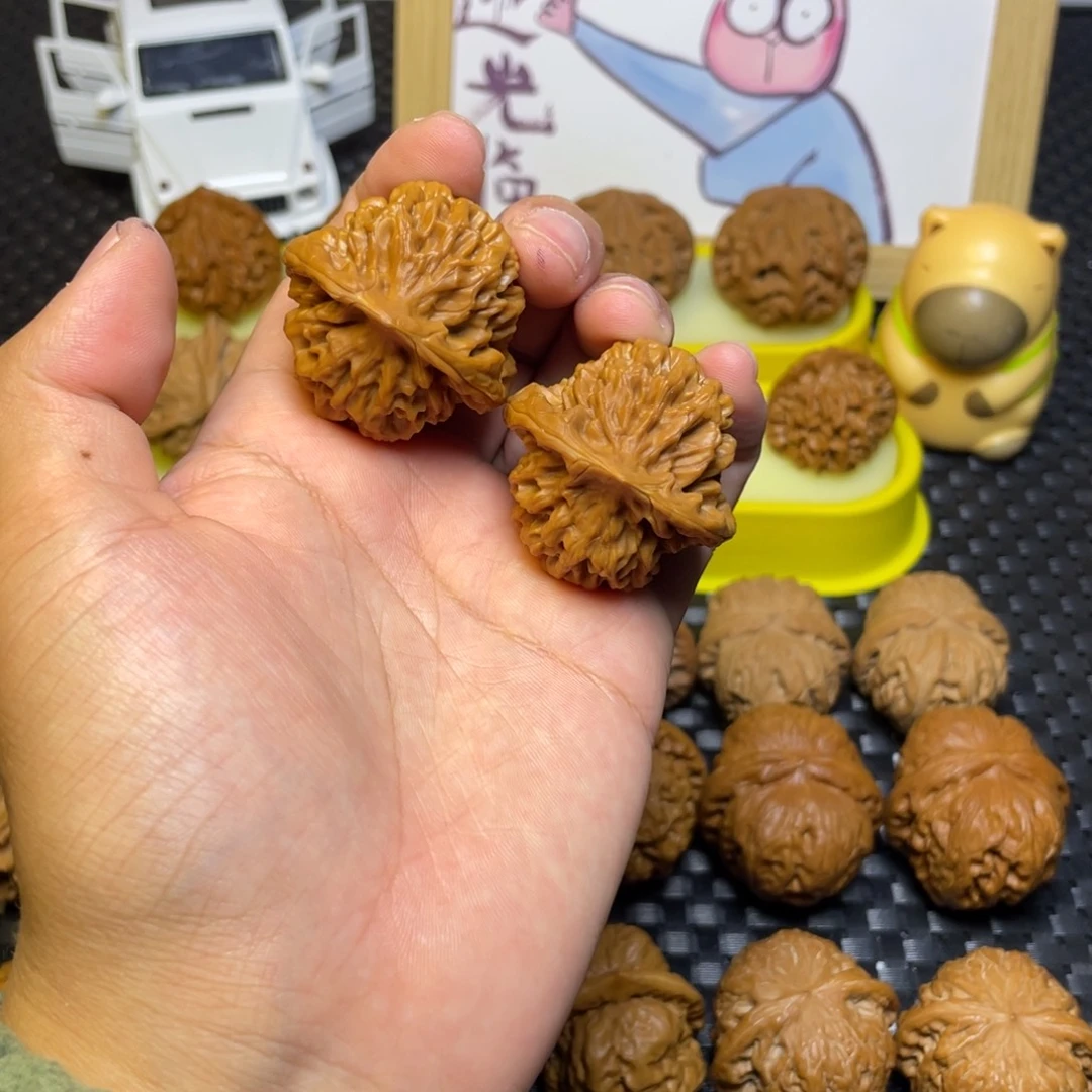 文玩核桃把件秦闷38全品打底