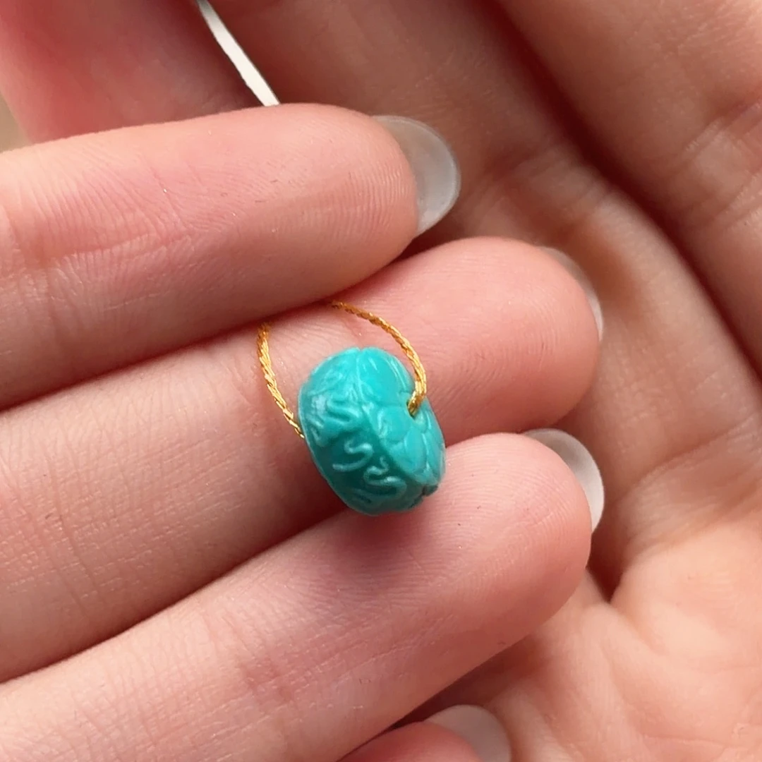 绿松石未镶嵌颈饰