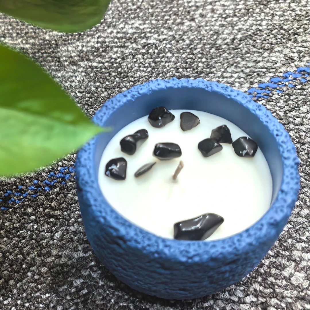 创意水晶石香薰蜡烛大豆蜡室内持久香氛生日礼物伴手礼