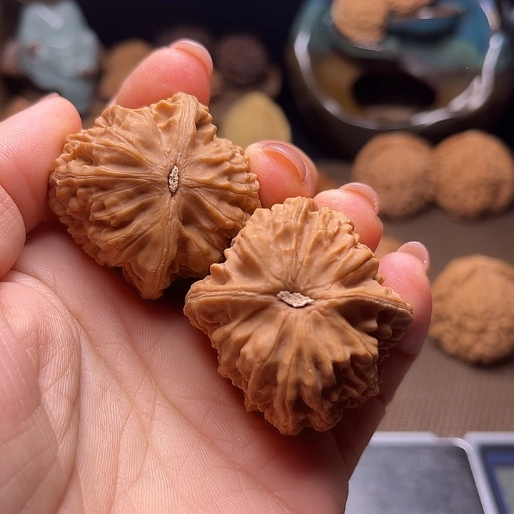 啦***啦把件核桃鸡心全品