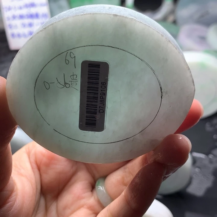 未镶嵌手镯定制翡翠