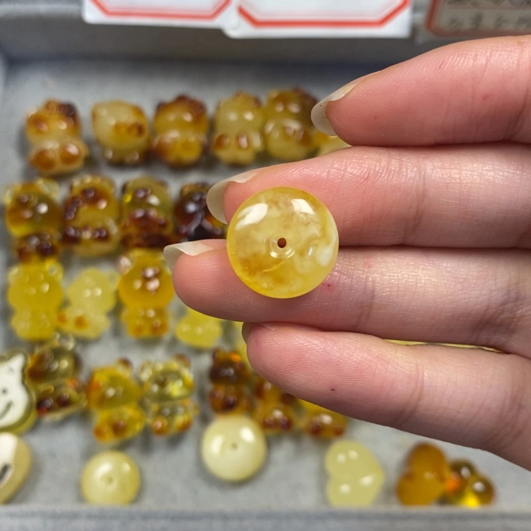 未镶嵌颈饰蜜蜡嗯*扣子