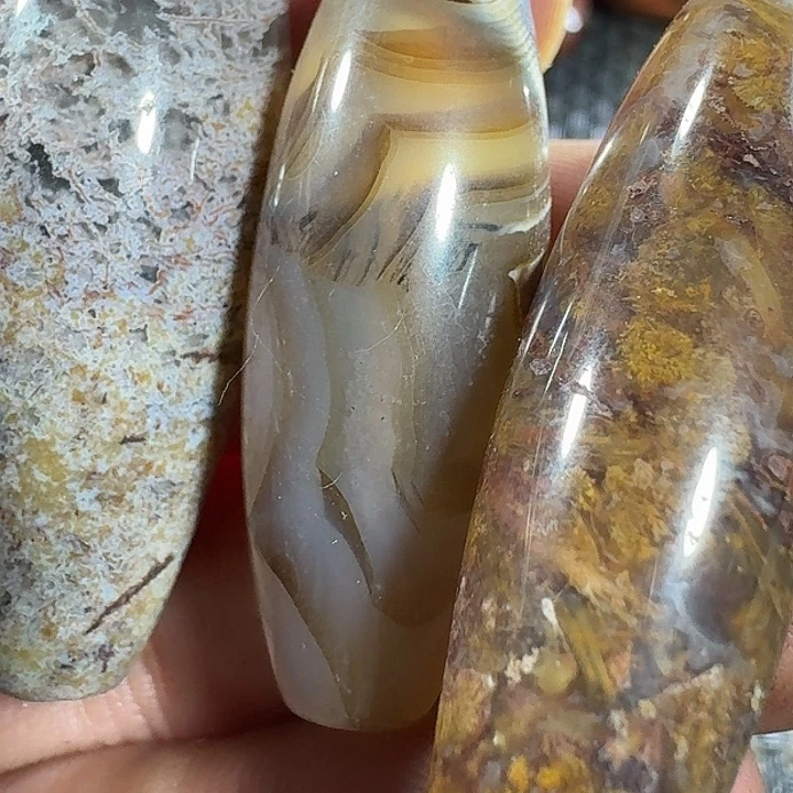 温***3玛瑙/玉髓未镶嵌颈饰