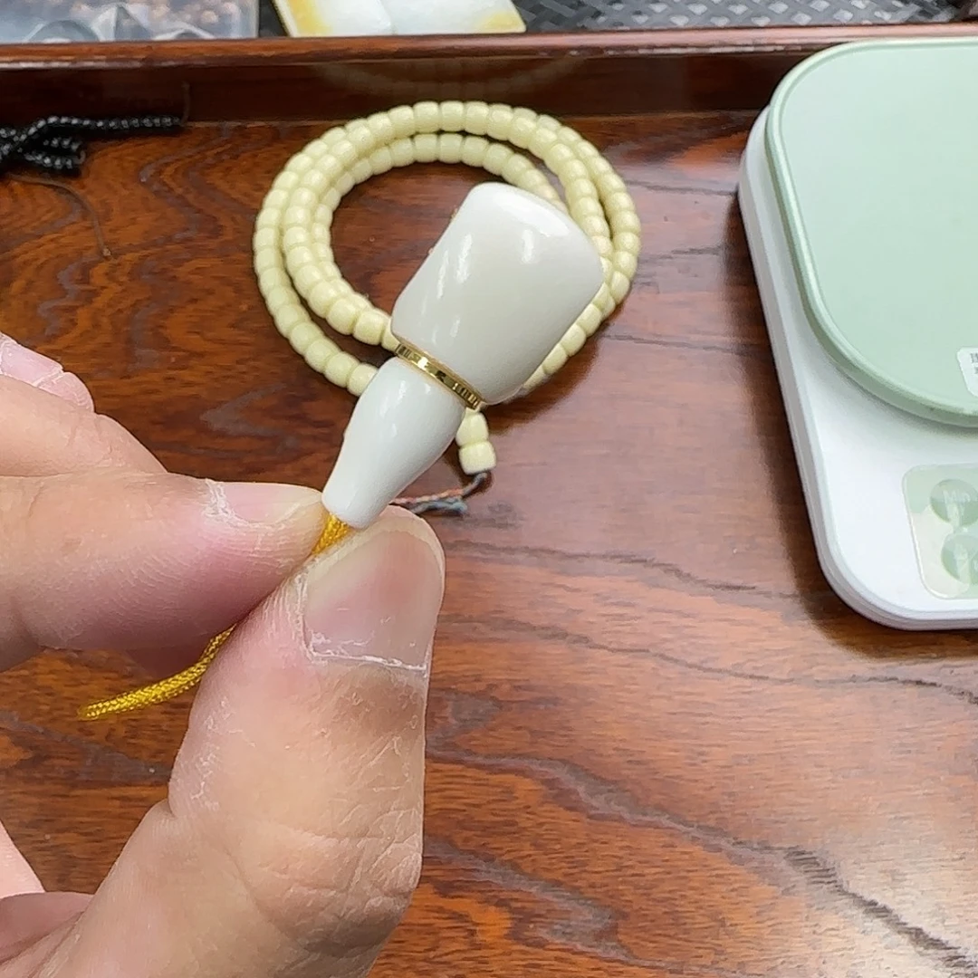 白玉菩提手串驼骨三通大
