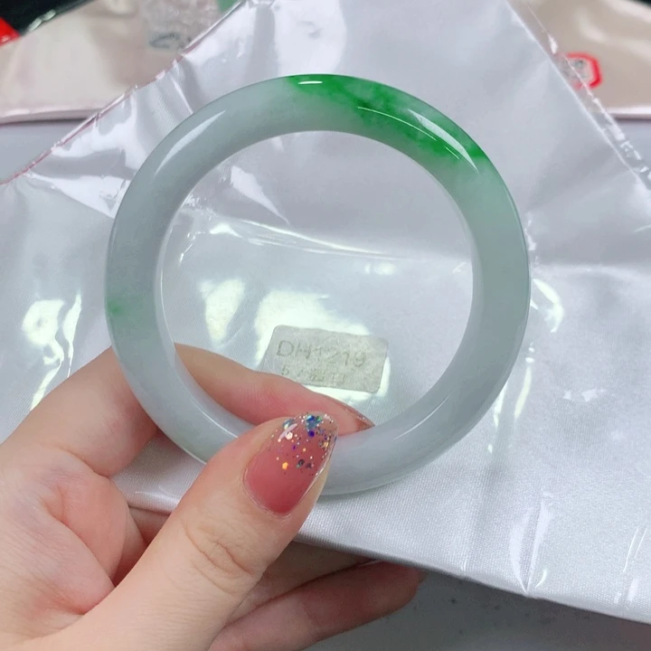 翡翠手镯（圆镯）未镶嵌正圈DH1219