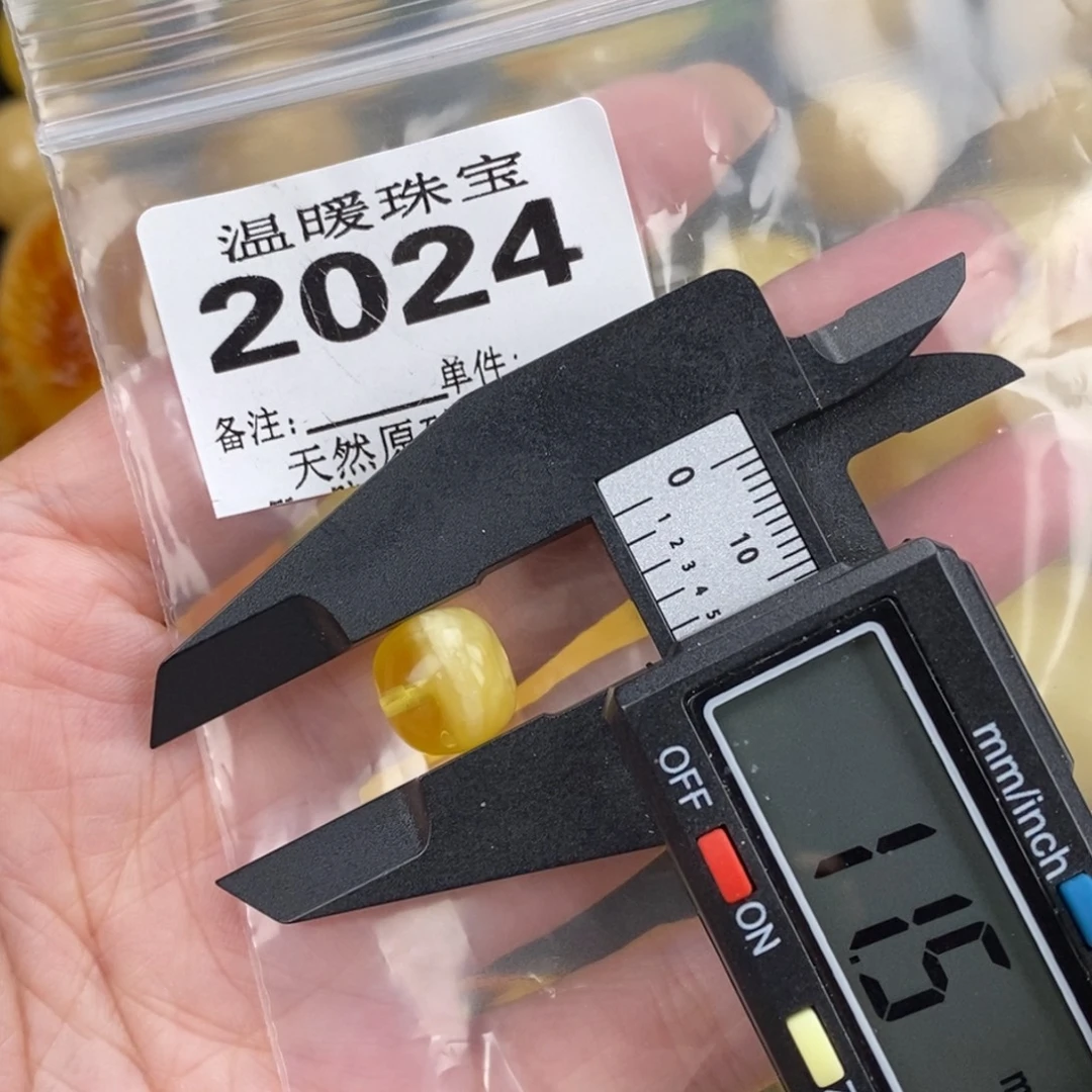 琥珀未镶嵌珠宝奇石裸石