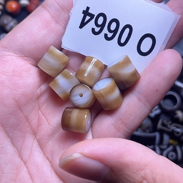 玛瑙/玉髓颈饰未镶嵌微瑕