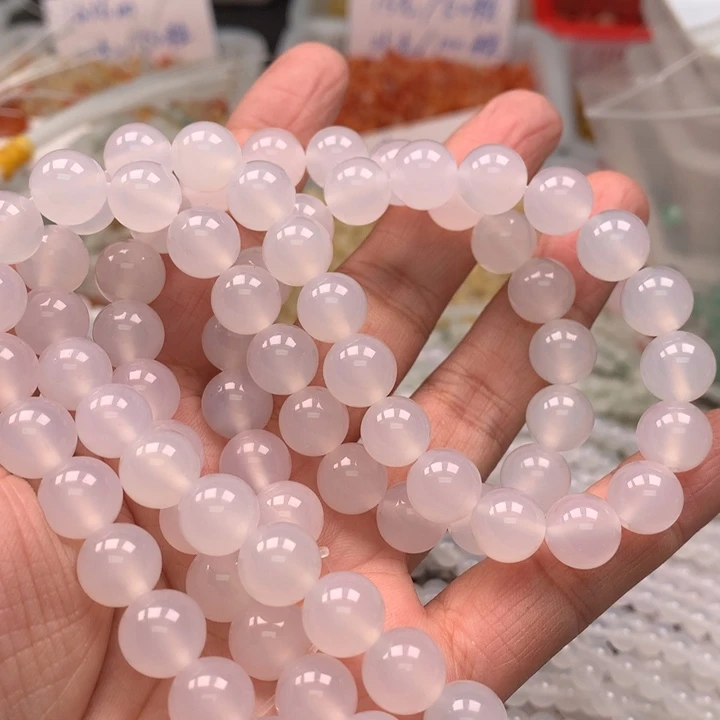 M***e石英质玉未镶嵌颈饰2条