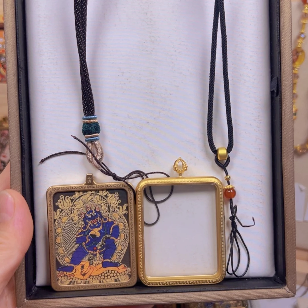 吊坠黑财神单面铜壳唐卡