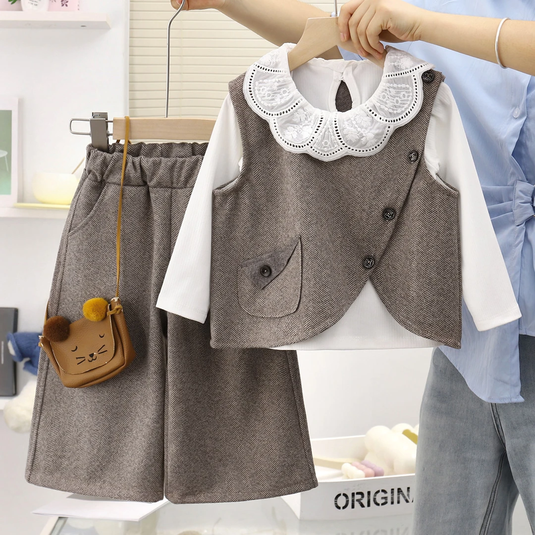 女童秋季三件套新款儿童设计感马甲娃娃领打底衫时尚洋气阔腿裤