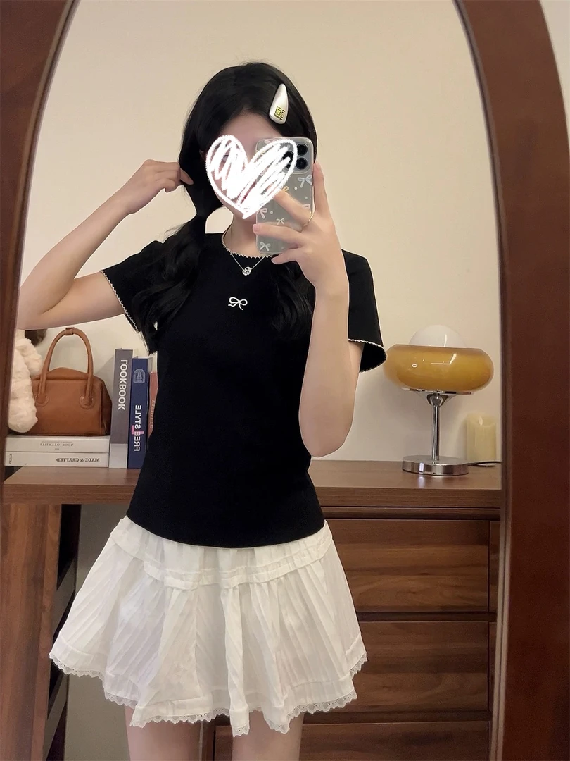 85129 （衣长50）韩系简约撞色领刺绣蝴蝶结短袖T