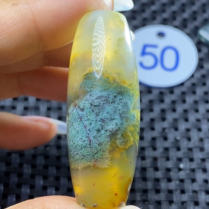 未镶嵌颈饰玛瑙/玉髓刚*