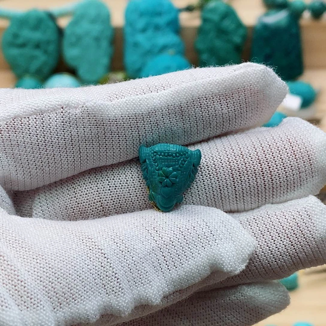 未镶嵌绿松石珠宝奇石