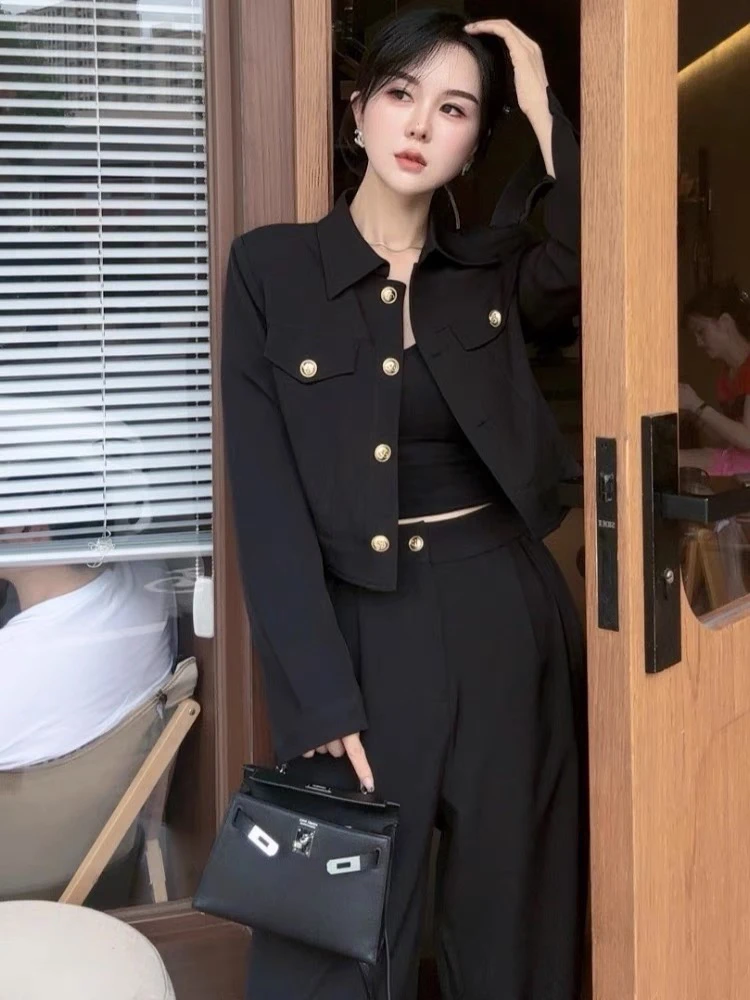 气质短款西装外套