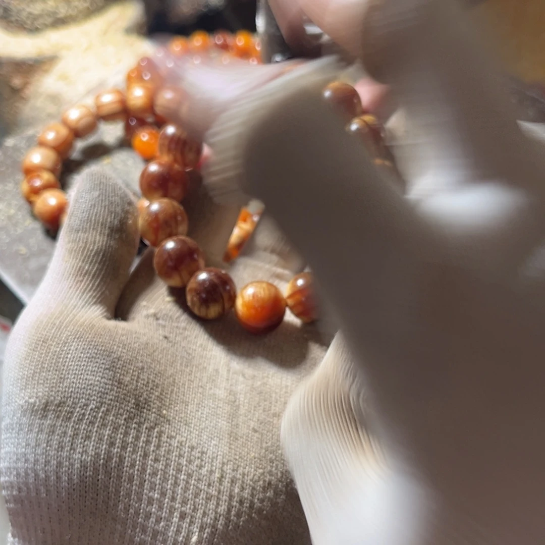 黑***麟松木（琥珀木）手串/手链1.5穿20颗