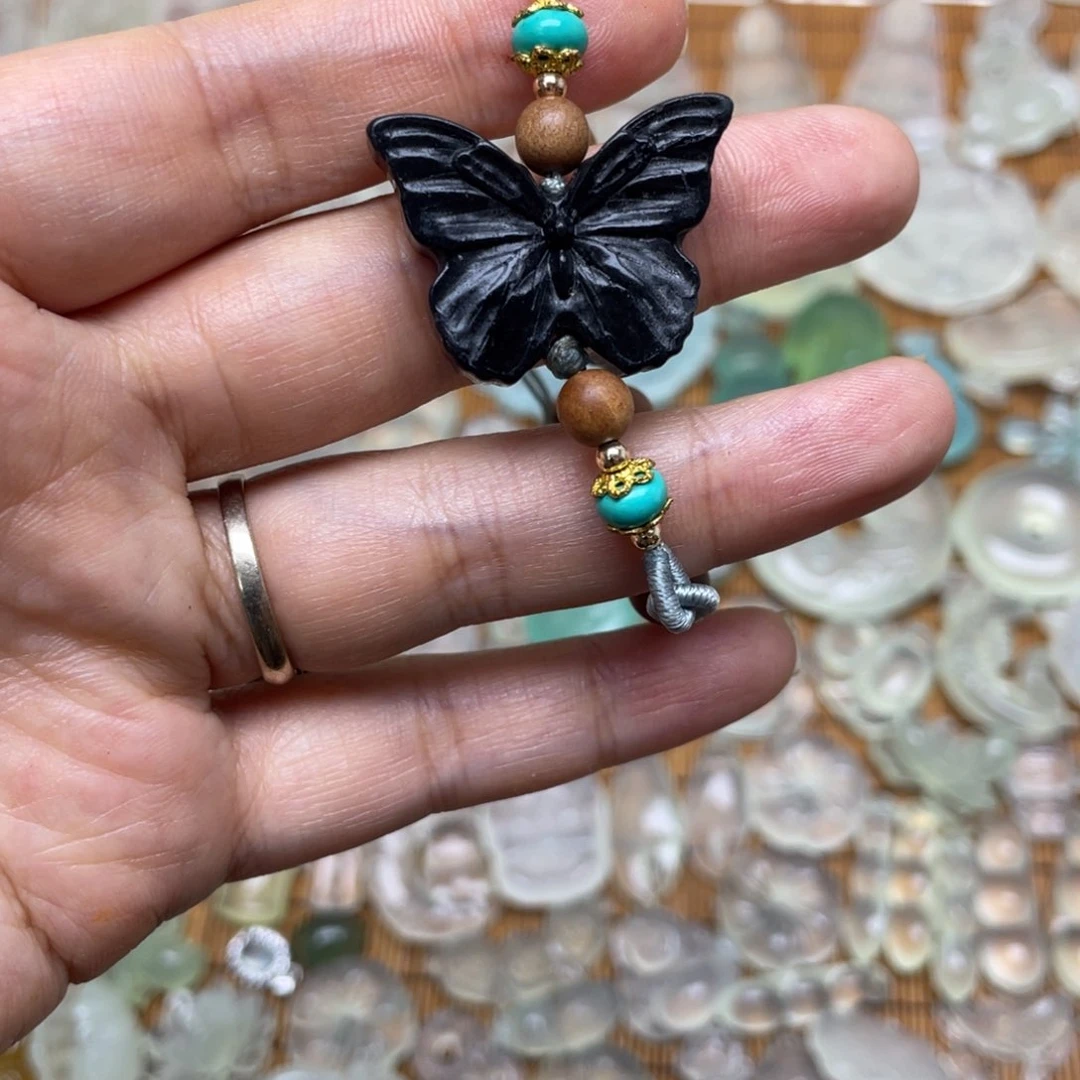 未镶嵌蛇纹石玉颈饰