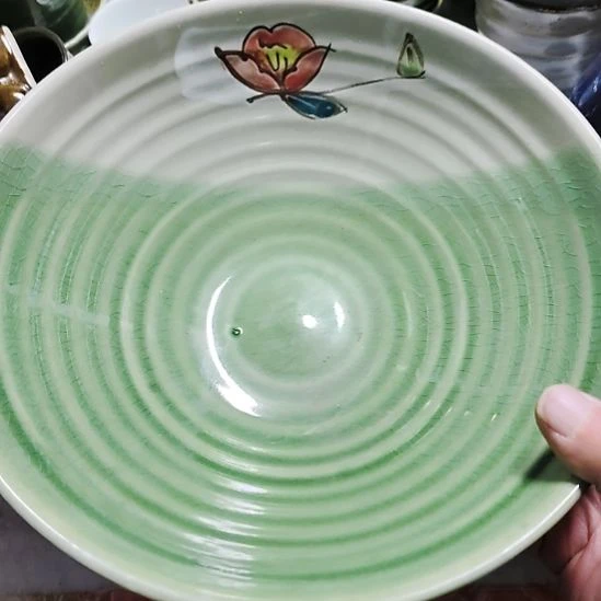 瓷片五厂，七厂各种摆件，瓷片，均有瑕疵！