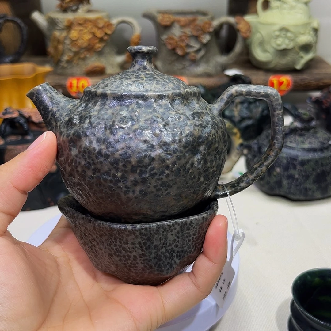 宋***家石材冰碛岩精品一套