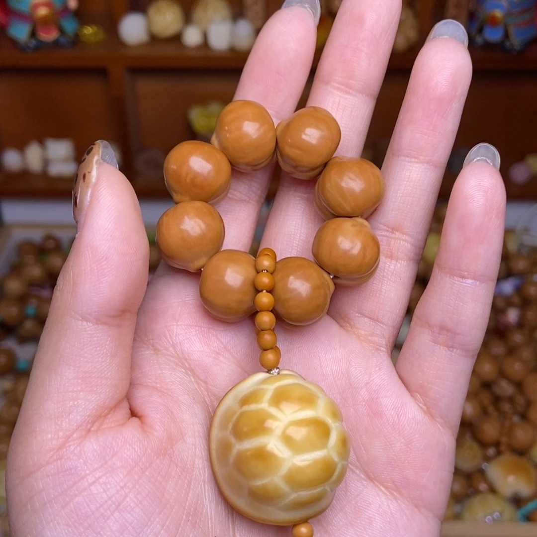 吊坠猴头核桃蜜桃臀➕大富甲手捻