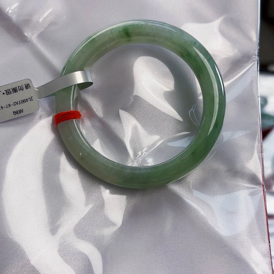 翡翠手镯未镶嵌天然缅甸翡翠A货手镯