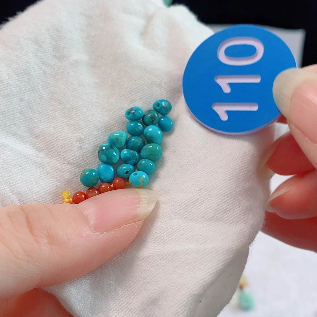 南红玛瑙未镶嵌珠宝奇石