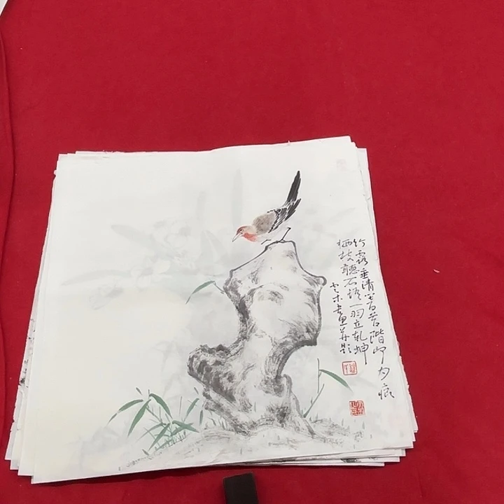 国画花鸟等图案为主