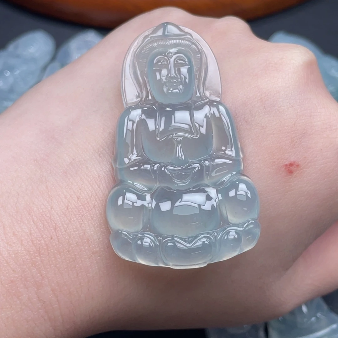 一****翡翠未镶嵌颈饰观音