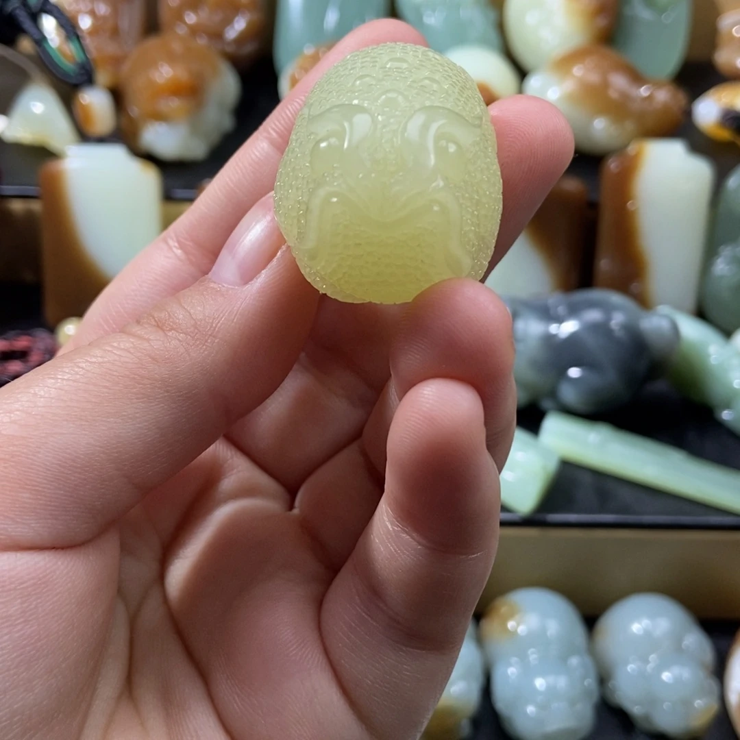 和田玉未镶嵌吊坠(不含链)