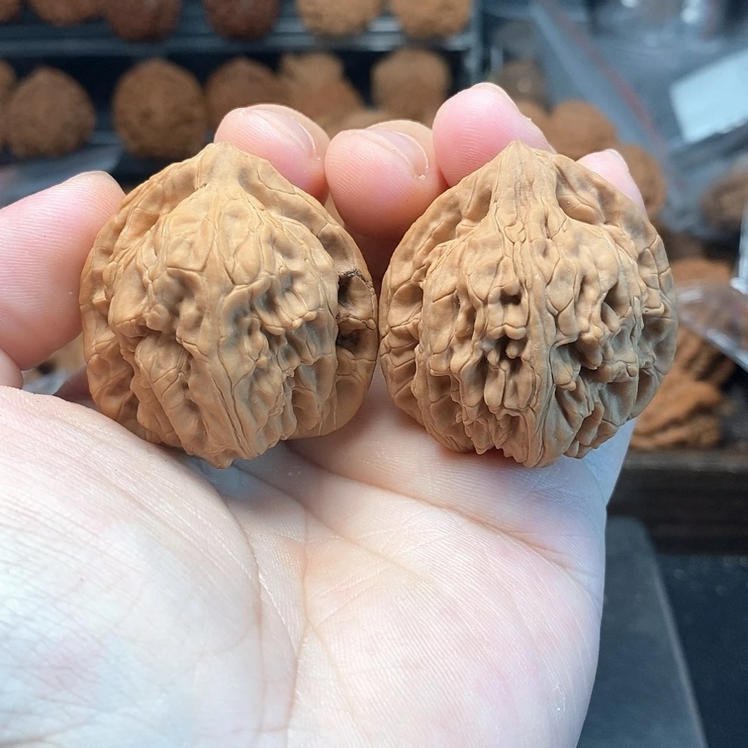 1文玩核桃龙门柱40-253