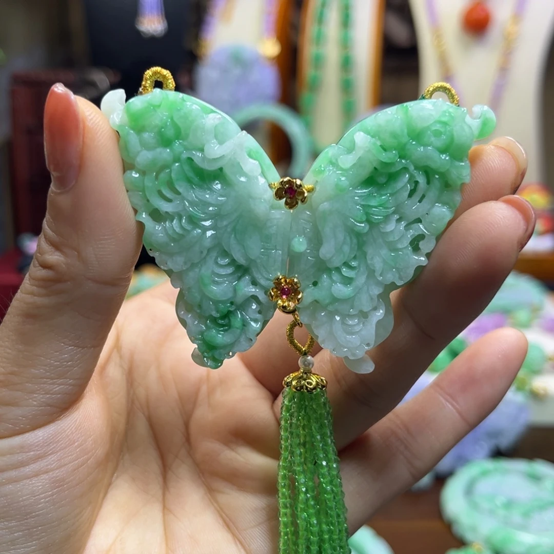翡翠未镶嵌颈饰天然翡翠