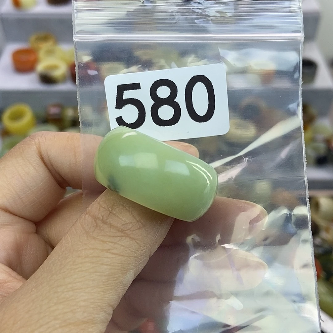 义***言蛇纹石玉未镶嵌戒指