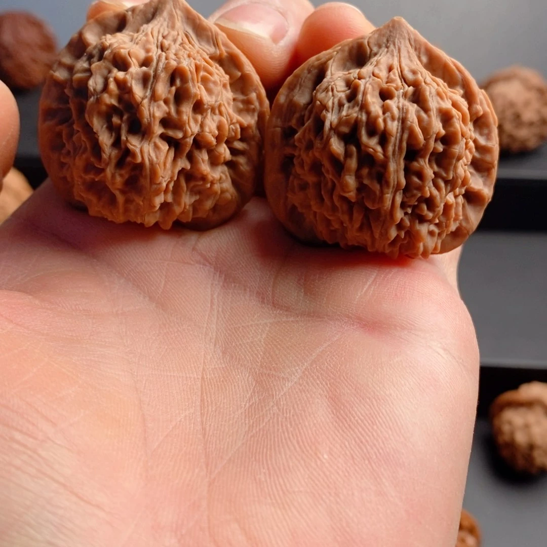 把件文玩核桃秦岭野生无名