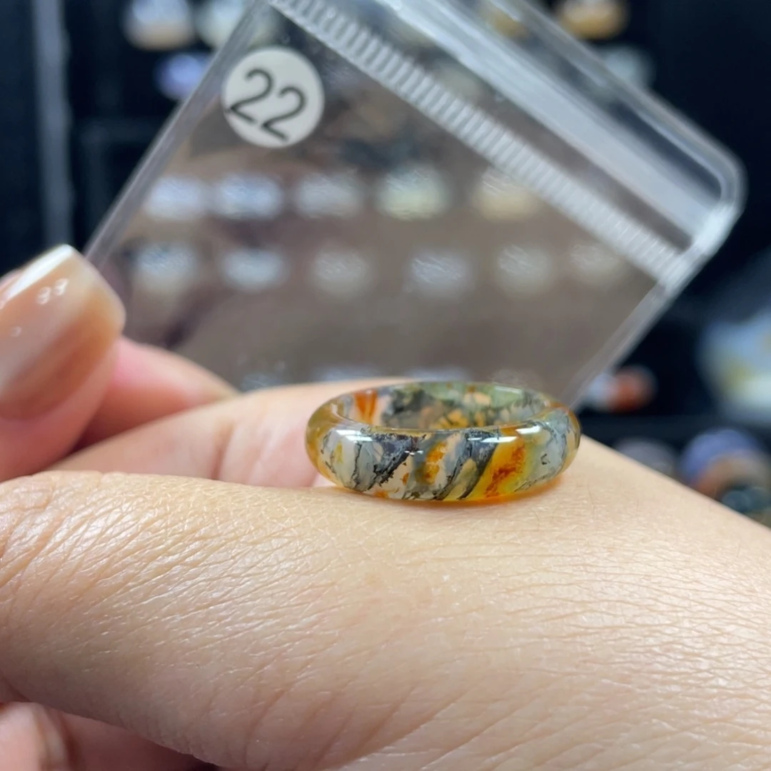 玛瑙/玉髓未镶嵌戒指22号港码15直径17（非质量问题.不退不换）