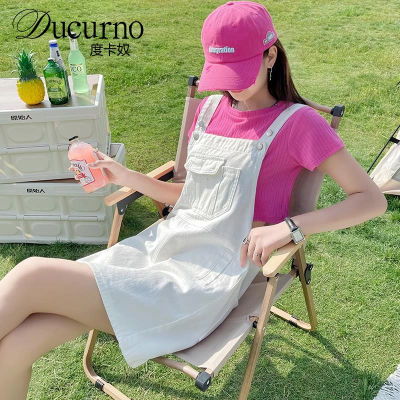 奶系牛仔背带裙夏季女2025新款薄款设计感小众宽松可爱小个子显瘦