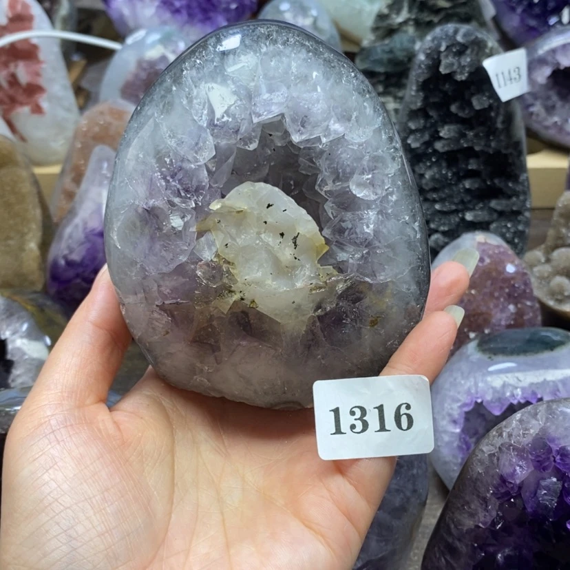 【闪购商品】未镶嵌大型摆件(非配饰)紫晶