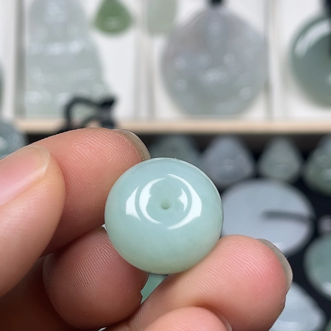 翡翠未镶嵌颈饰缅甸天然翡翠