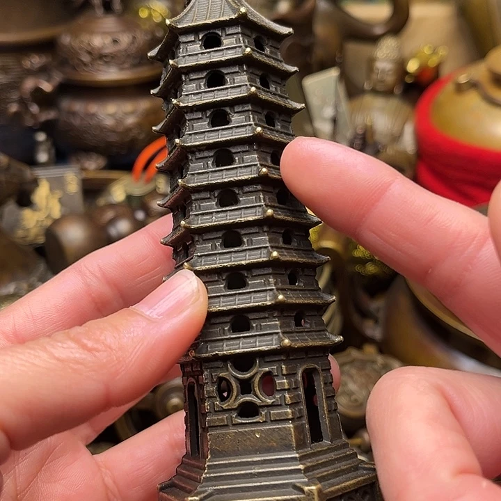 精美铜器批发档口