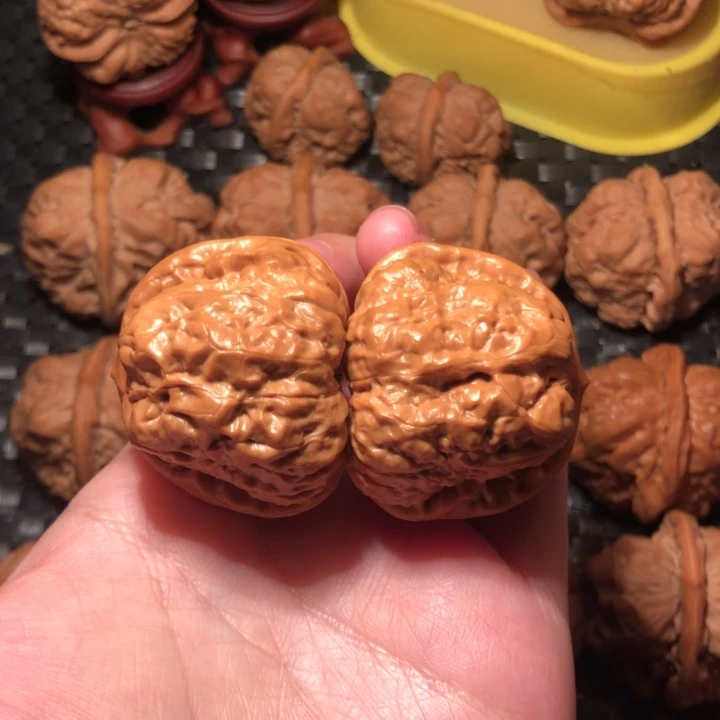 文玩核桃把件40大八腿肉蛙