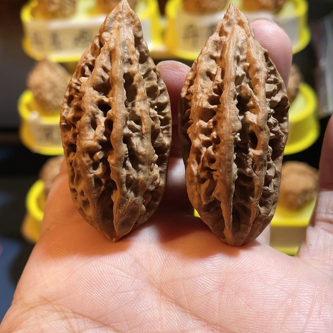 吊坠文玩核桃龙纹柳叶